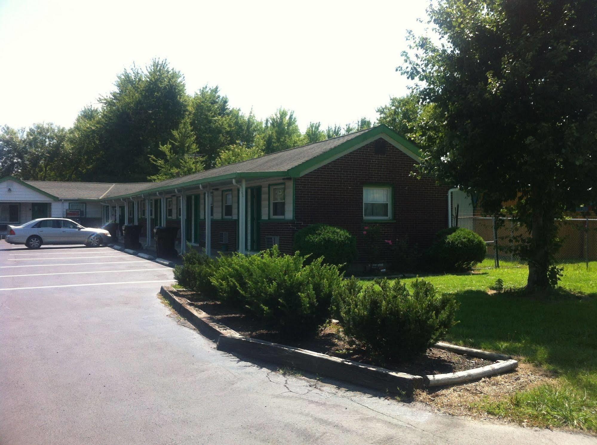 Green Crest Motel Mount Orab Exterior photo